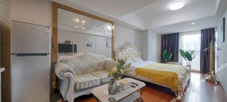 鹏城国际公寓(大剧院地铁站万象城店)图片