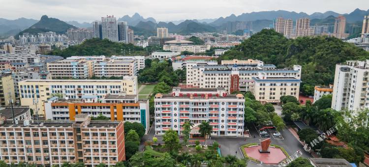 柏曼酒店(平果文化公园体育馆店)图片