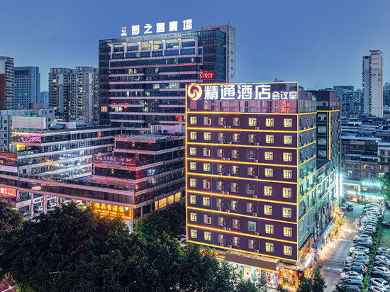 精通酒店(南宁国际会展中心青秀万达金湖地铁站店)
