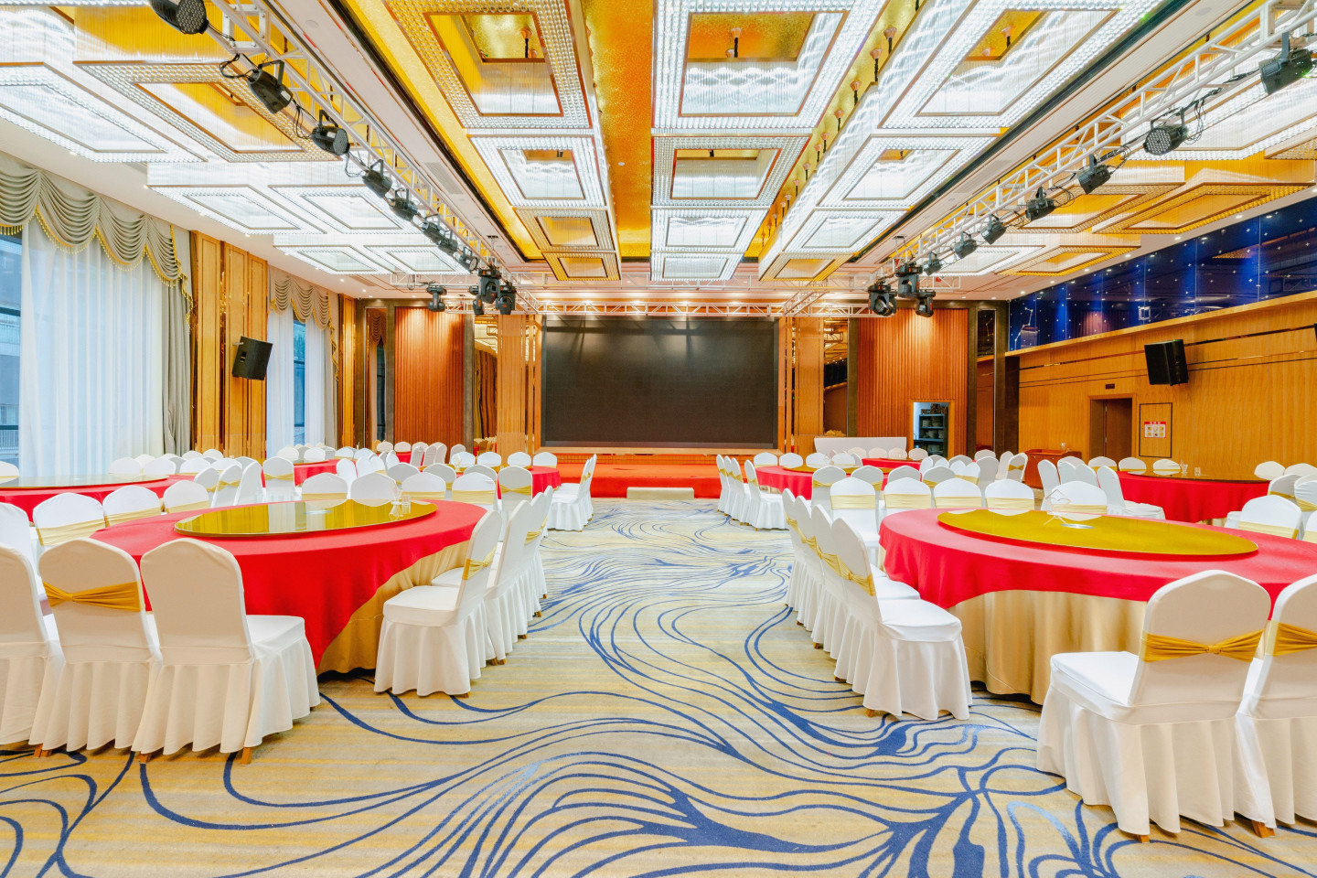 Moonlight Star Hotel Over view