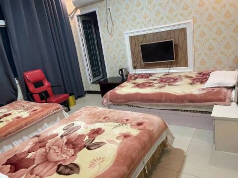 泸定牛背山悦来客栈