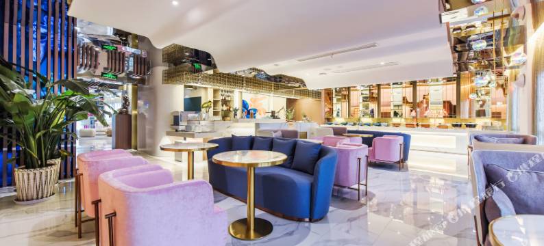 宽融套房酒店(重庆金开爱琴海购物中心店)图片