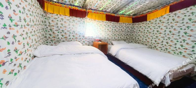 珠峰大本营供氧帐篷图片