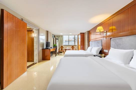 新丽晶大酒店(云浮汽车客运站店)