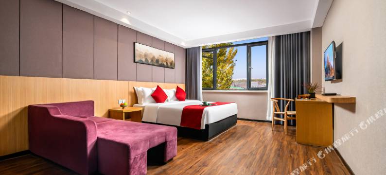 澜悦轻奢酒店(洛阳新区龙门高铁站店)图片