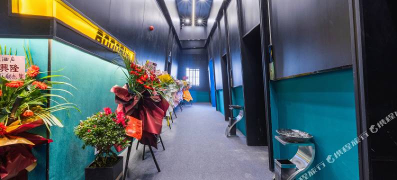 波比熊电竞酒店(常德欢乐颂店)图片