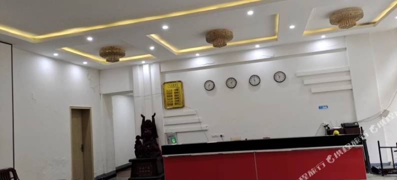 鲁山石人山庄图片