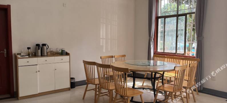 月亮湖畔度假庄园图片