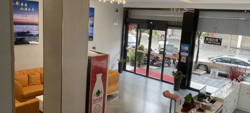 龙山简缘客栈图片