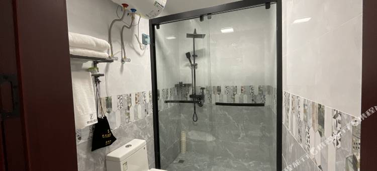 燕洲假日酒店(灯塔市店)图片
