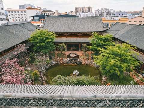 熙和院(建水古城小火车店)