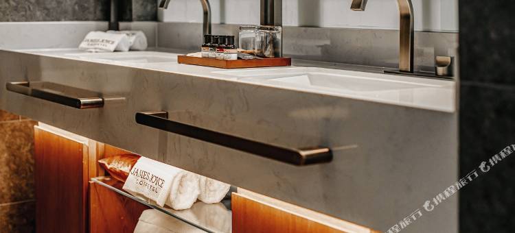 喆啡酒店(库尔勒石化大道白鹭河店)图片