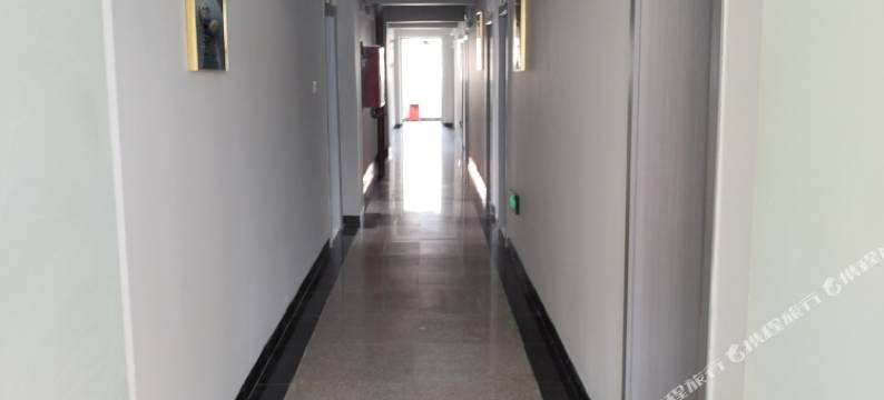 昆明东川鸿运酒店图片