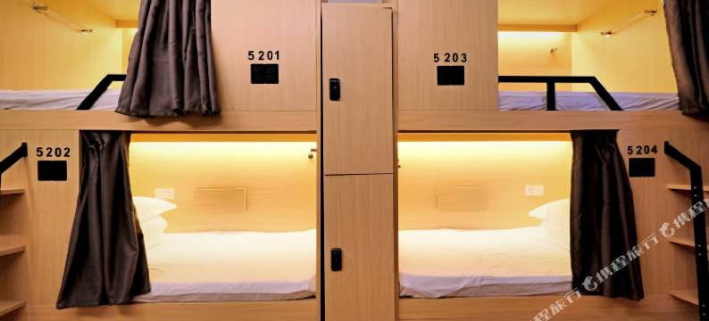 屋顶青年旅舍(鼓楼广场清明上河图展示馆店)图片