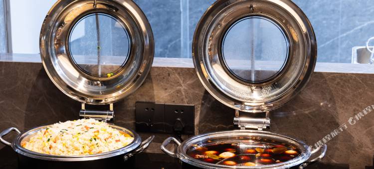 郑州北龙湖金融中心亚朵酒店图片