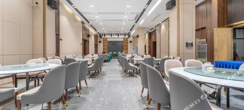 凯诗镘大酒店(四川文理学院莲花湖校区店)图片