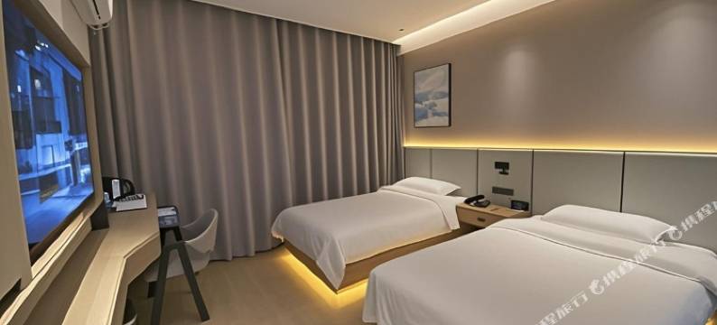 博乐美华快捷酒店(友好时尚购物中心店)图片