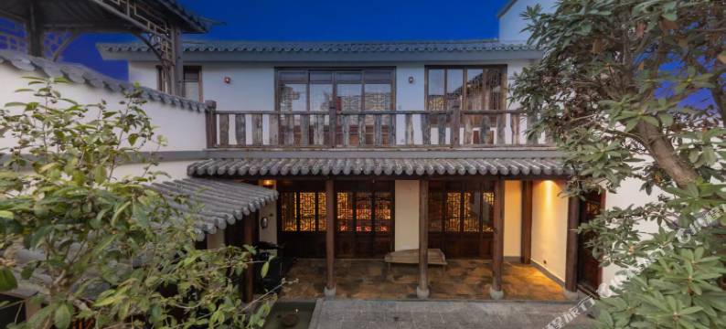 极边第·江东杨府图片