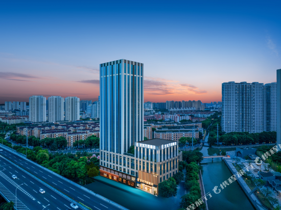 艺龙万国酒店(无锡长江北路新光路地铁站店)