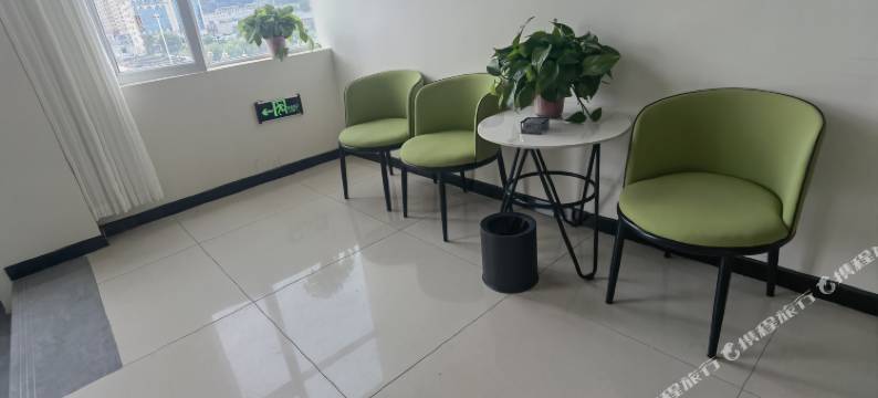 积石山皇城民宿图片