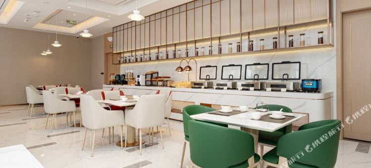 白玉兰酒店(西咸新区秦汉新城地铁站店)图片