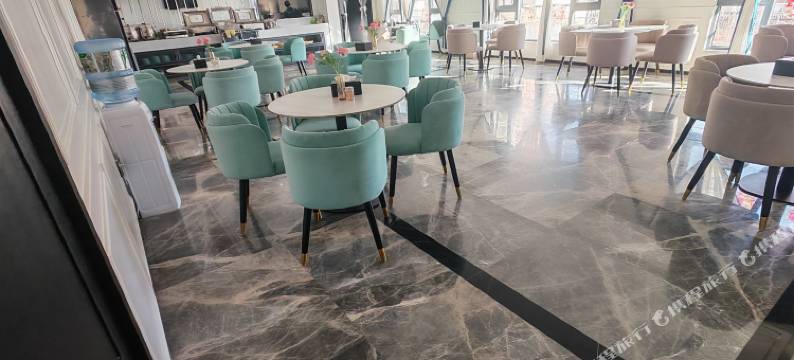 艺龙安云酒店(上海漕河泾印象城虹梅路地铁站店)图片