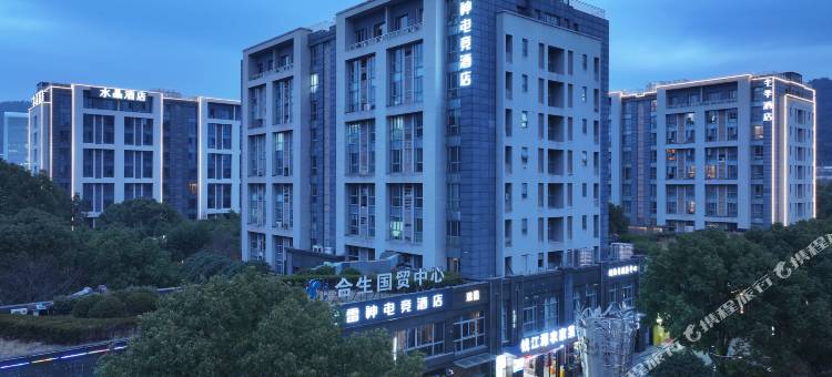 雷神电竞酒店(杭州西溪湿地古墩路地铁站店)图片