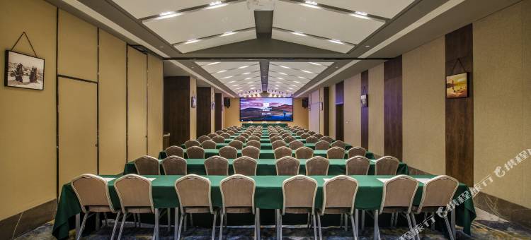 丽橙酒店·逸(西安永宁门省人民医院黄雁村地铁站店)图片