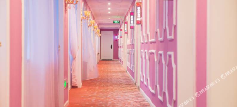 柏恋氧吧主题酒店(独克宗古城店)图片