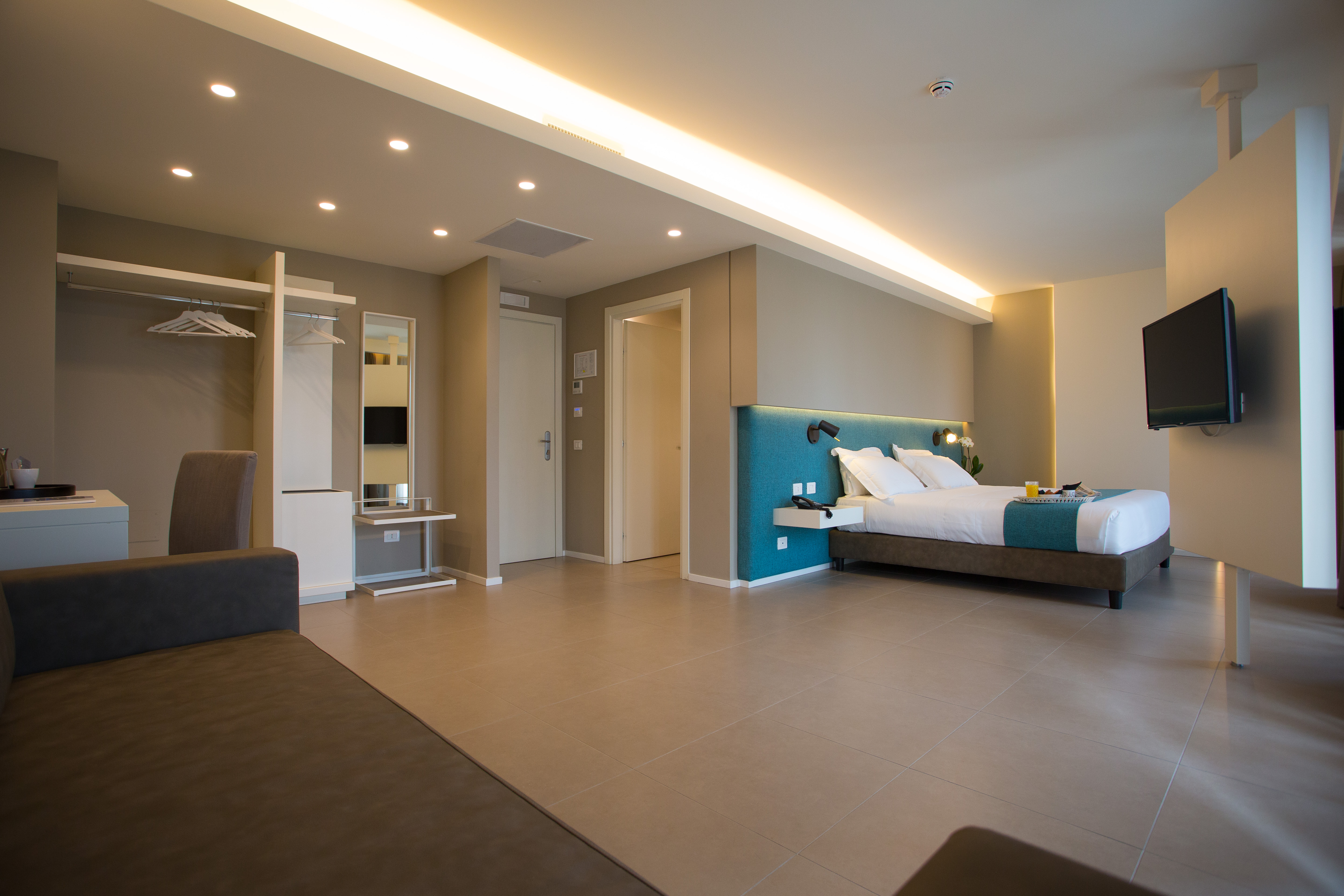 Airone City Hotel Over view