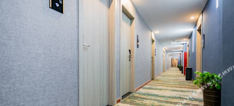 都市118·精选酒店(西安开远门地铁站西电集团医院店)图片