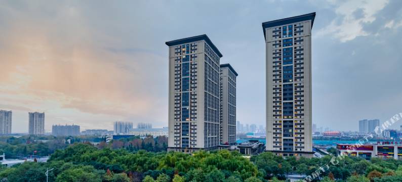 墨尘电竞商务酒店(泉舜店)图片