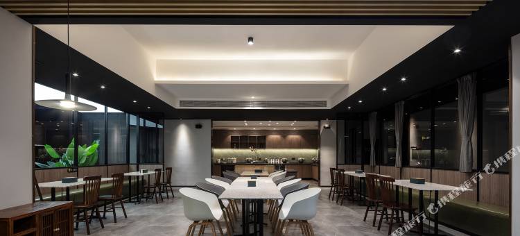 埔舍花园艺术酒店(东莞石排公园店)图片
