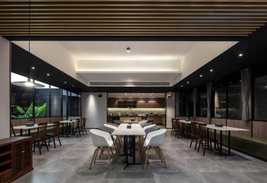 Pushe Garden Art Hotel Hotel Overview