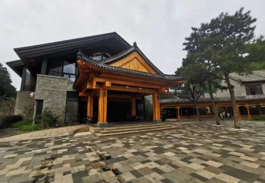 金山岭长城大酒店外景图