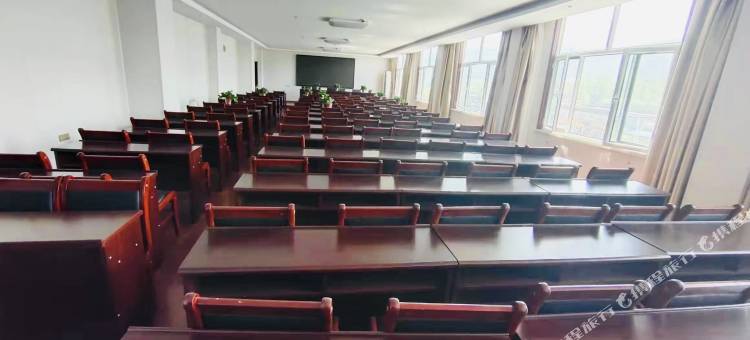 九川大酒店(临夏双城高速路口店)图片