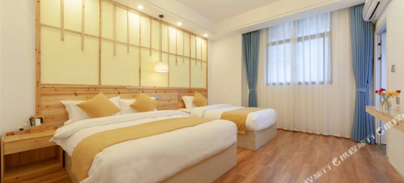 小熊之家客栈(芙蓉镇景区瀑布店)图片