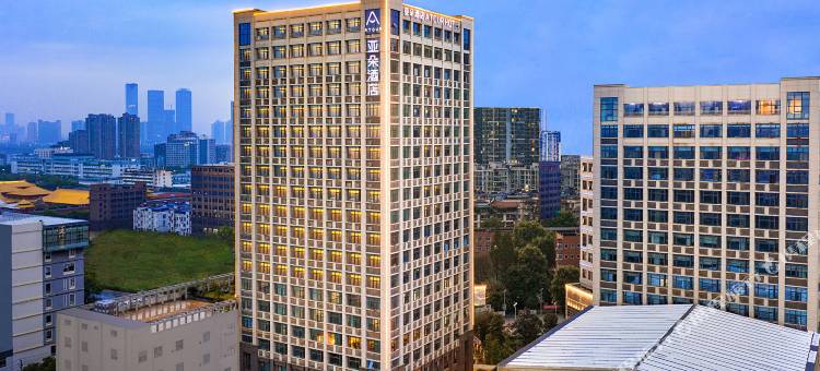 南昌高新艾溪湖亚朵酒店图片