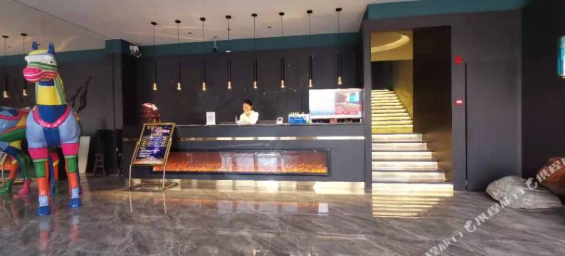 他她影院酒店(介休火车站店)图片