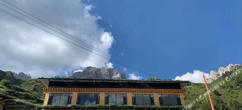 迭部扎尕那藏式民宿图片