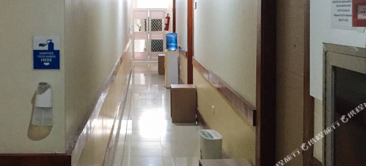 红门酒店Plus - ABC地标酒店(RedDoorz Plus @ ABC Landmark Hotel)图片