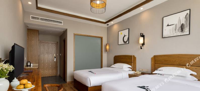 柏宜山城如画精品民宿(婺源高铁站田岭公园店)图片