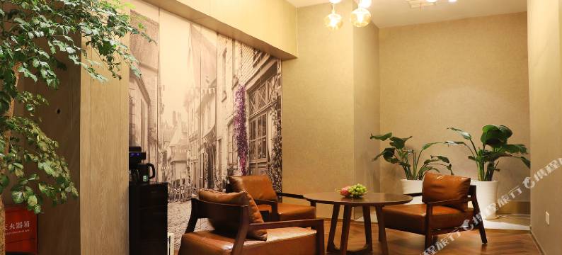 唯庭酒店(上海中山医院大木桥路地铁站店)图片