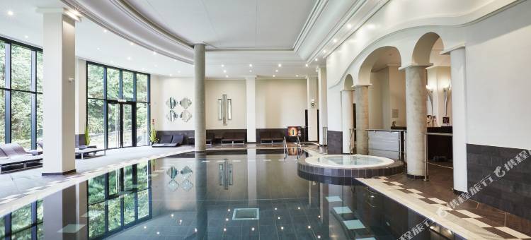 里昂周边沙博尼耶尔莱班圣廷苑水疗酒店(Hotel & Spa Le Pavillon)图片