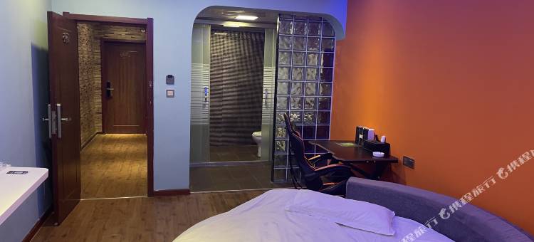 路人甲客栈(武汉工程科技学院店)图片