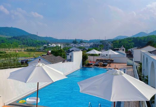 咏尚春温泉度假民宿外景图