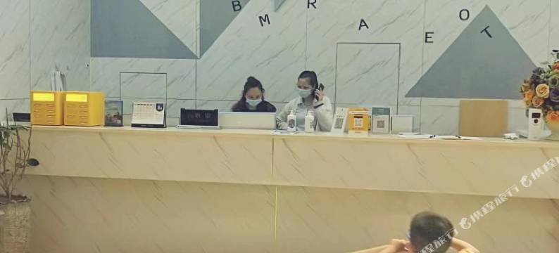 昆明阳光民宿(螺蛳湾店)图片