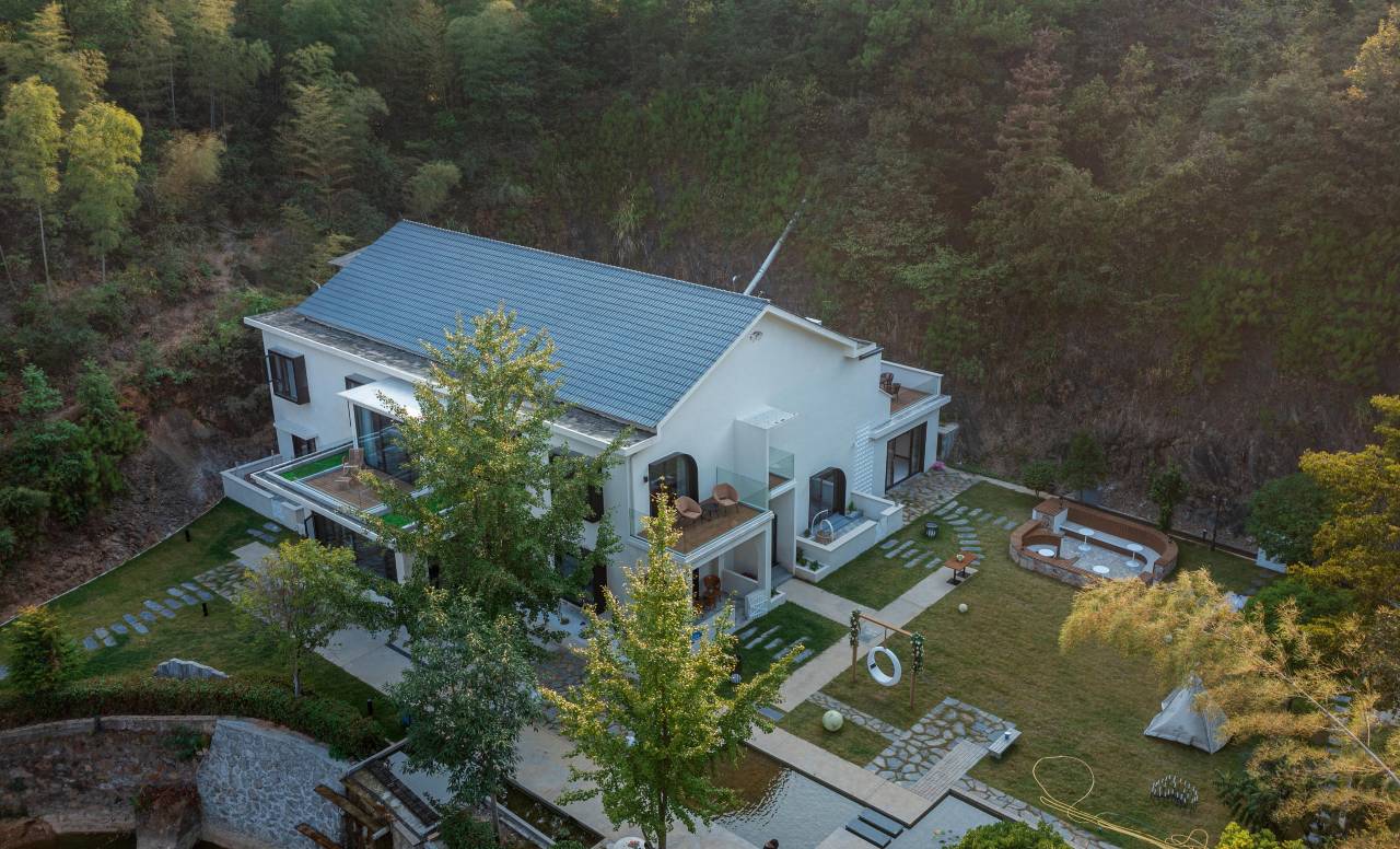 山间小住•Mountain︱花间漫野︱无边泳池隐奢美墅(韶山景区店)图片