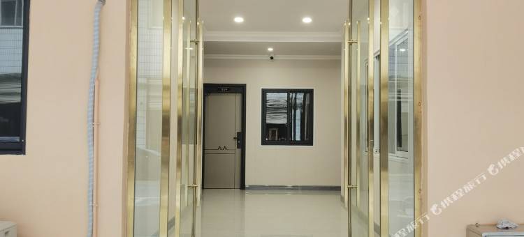 云朵商务酒店(集贤路石化店)图片