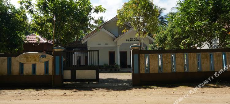 OYO 96881831 斯里甘地红岛海滩民宿，靠近潘切尔海滩(Hotel O Homestay Srikandi Pulau Merah BeachNearPantai Pancer)图片